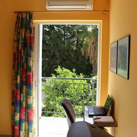 Apartamento Quiet In The Center Of *